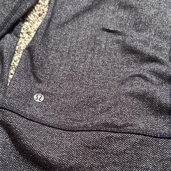 Women's Lululemon Jacket - Picture 7 of 9